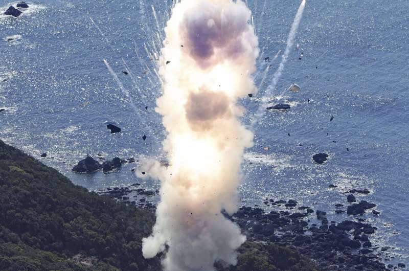 Space One s Kairos Rocket Explodes Moments After Liftoff in Japan