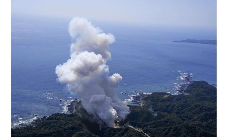 Space One s Kairos Rocket Explodes Moments After Liftoff in Japan