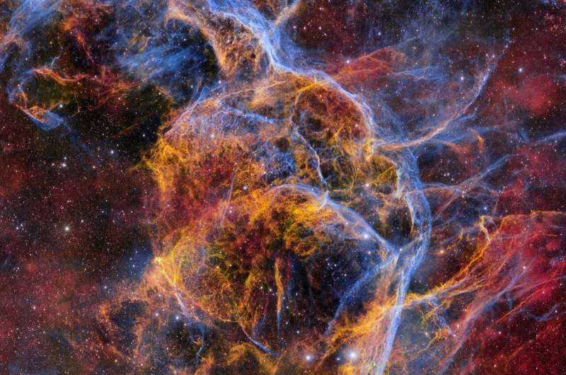 Vela Supernova Remnant: Stunning Gigapixel Image Reveals Ancient Stellar Explosion