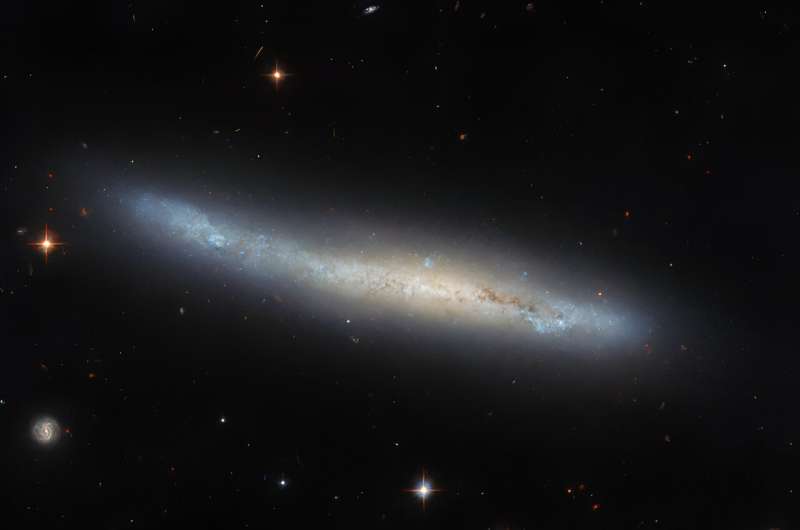 Hubble s Stunning View of Spiral Galaxy NGC 4423
