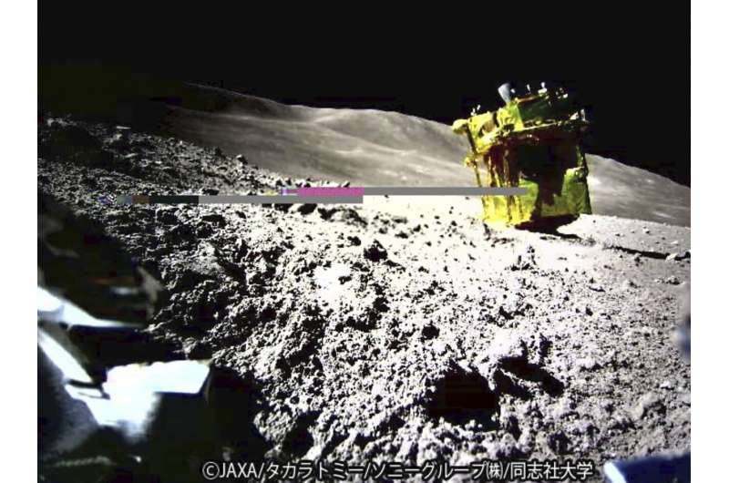 Japan s SLIM Lander Reveals Potential Clues to Moon s Origins