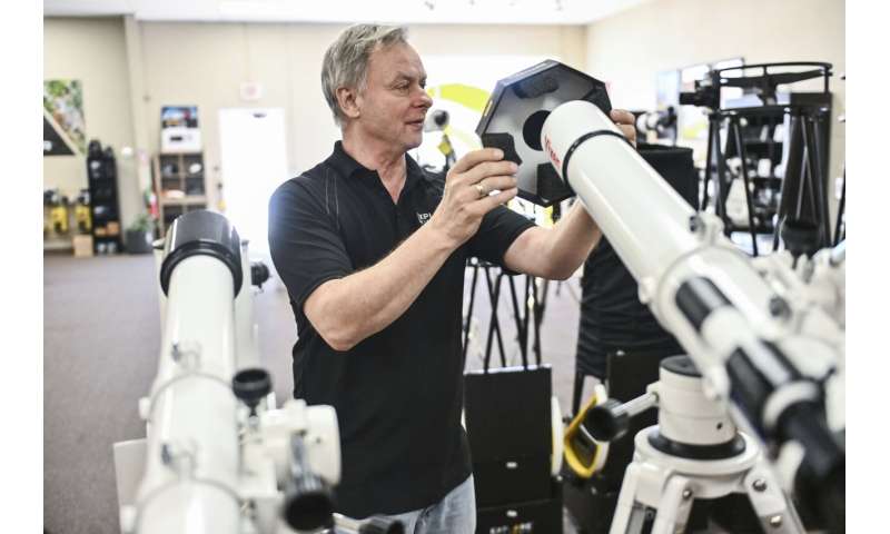 Total Solar Eclipse 2024: Viewing Locations, Safety & Watch Parties