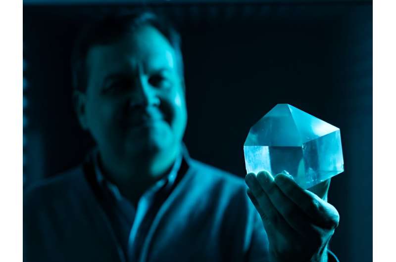 Crystal Formation: Unraveling the Molecular Process Behind Crystal Growth