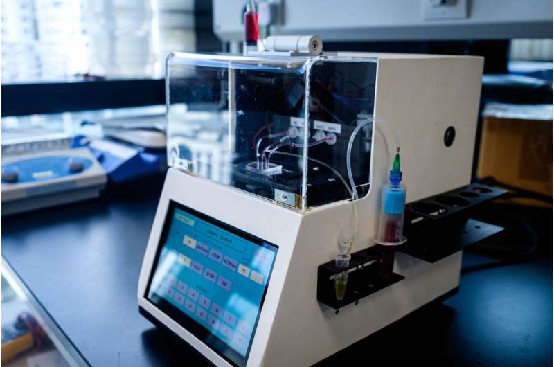 Coin-Sized Device Enables Rapid Blood Plasma Isolation for Diagnostics