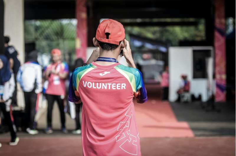 Boost Volunteer Recruitment & Retention: The Power of Social Connections