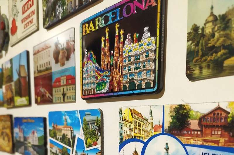 Fridge Magnets: A Powerful Tool for Reliving Holiday Memories | University of Liverpool