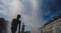 Southern France Faces Record May Heat, Residents Seek Cooling Relief