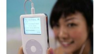 How Apple s iPod Revolutionized the Music Industry