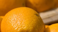 Gere eletricidade com uma laranja:um projeto de bateria DIY 