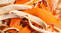 La sorprendente ciencia detrás de por qué el jugo de cáscara de naranja hace estallar globos 