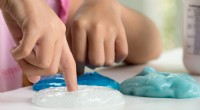 Ricette di slime sicure e adatte ai bambini senza borace o amido liquido 